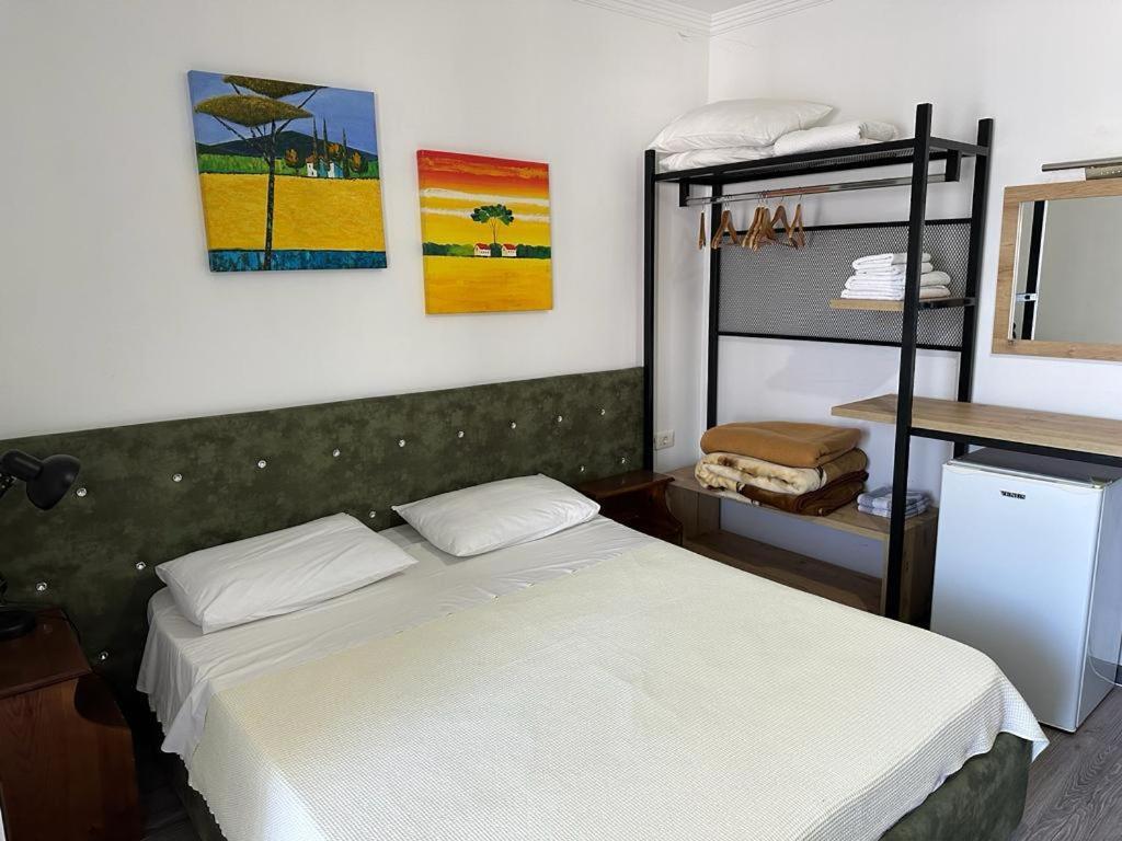 Fjora Rooms Sarande Exterior photo